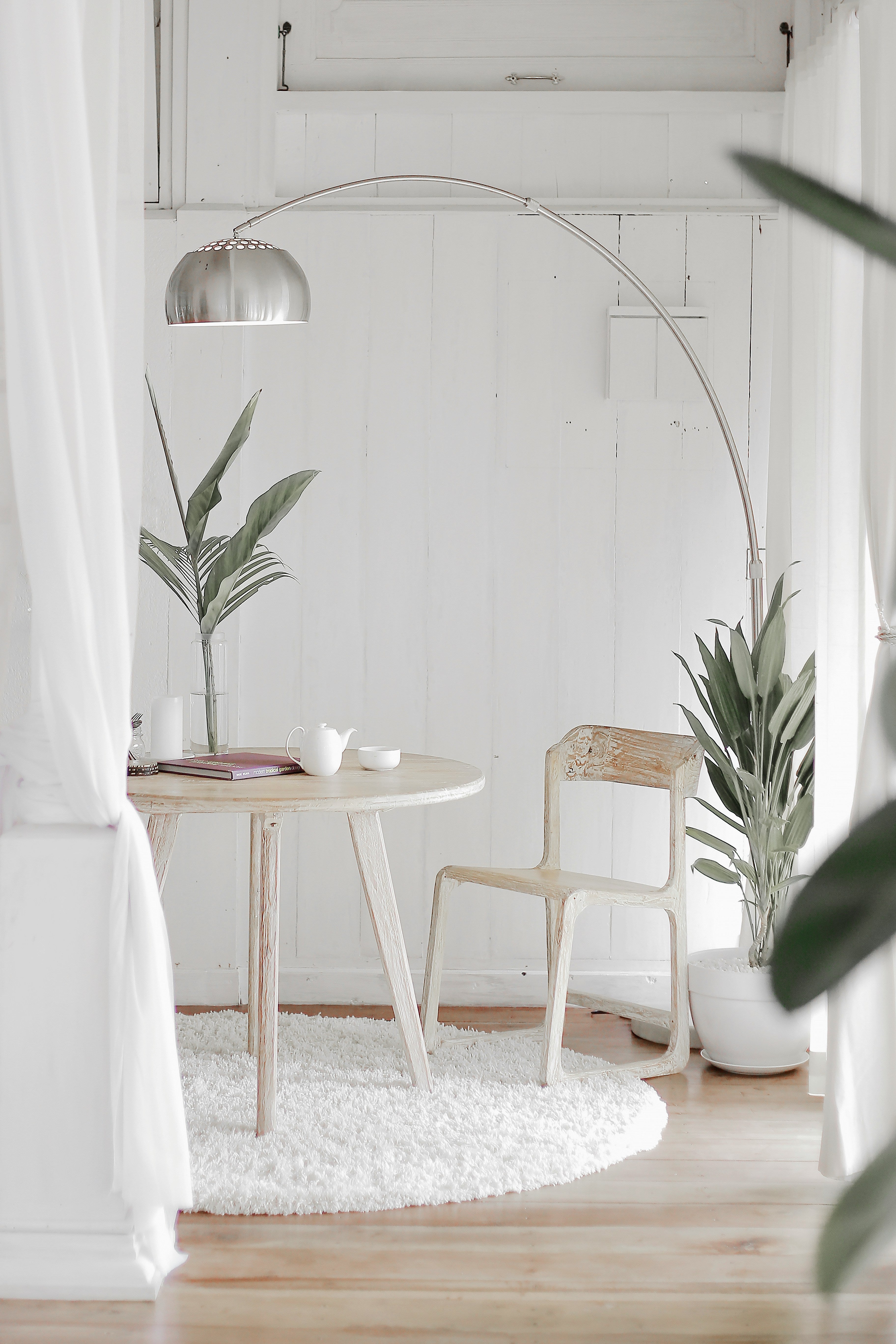 Creating Inviting Spaces with Warm Home Decoration