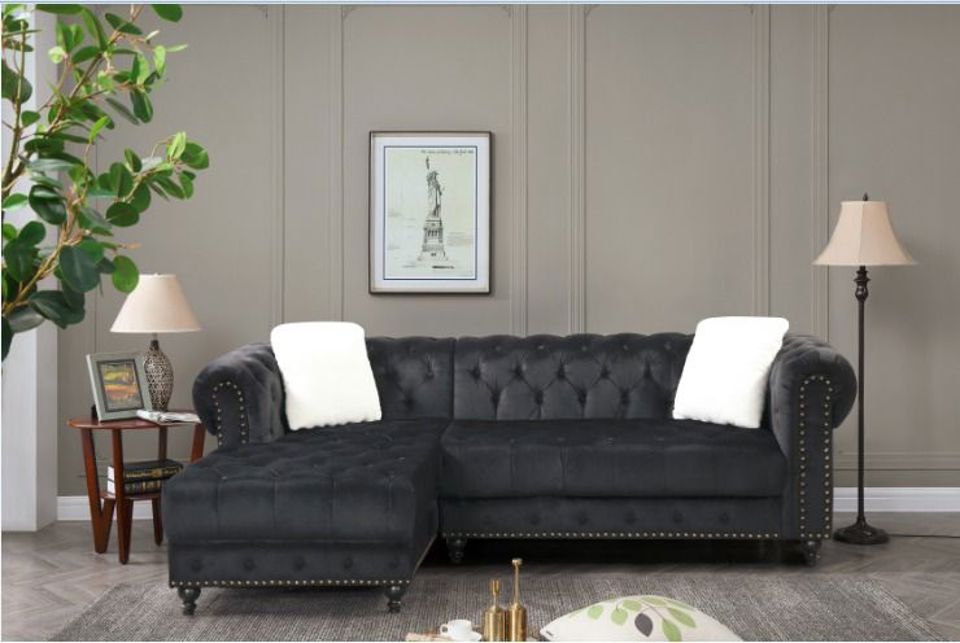 W058 (LSC) BLACK VELVET WITH STUDS SECTIONAL